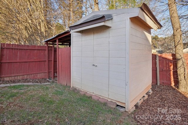 view of outbuilding