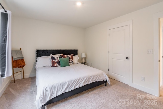 view of carpeted bedroom