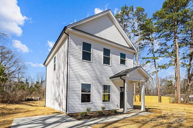 view of front of property