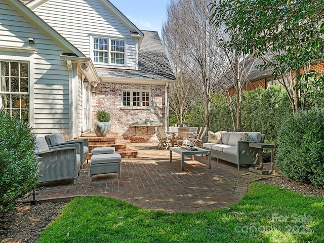 view of patio featuring an outdoor hangout area