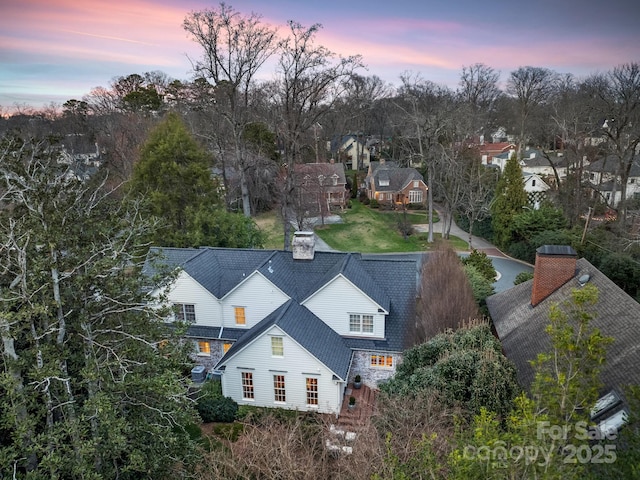 view of aerial view at dusk