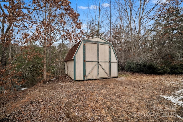 view of outdoor structure