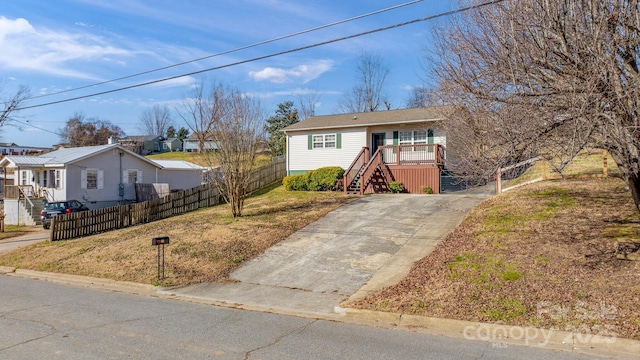 view of front of house featuring a porch