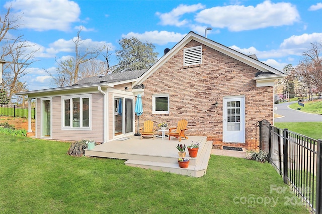 3828 Chandworth Rd, Charlotte, NC 28210 - back of property featuring a patio area