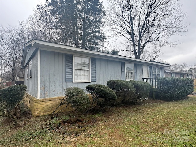 37 Cedarvilla Dr, Rock Hill, SC 29730 - view of property exterior with a yard