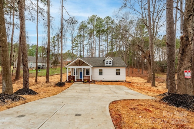 view of front of home featuring covered porch