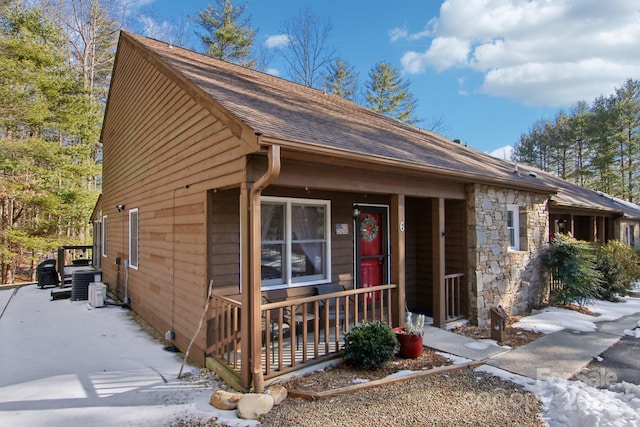 view of front of property with a porch