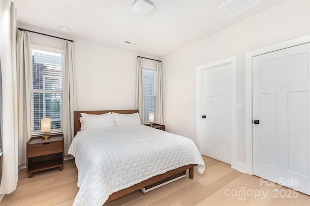 5048 York Park Ln, Charlotte, NC 28217 - bedroom with visible vents and light wood-type flooring