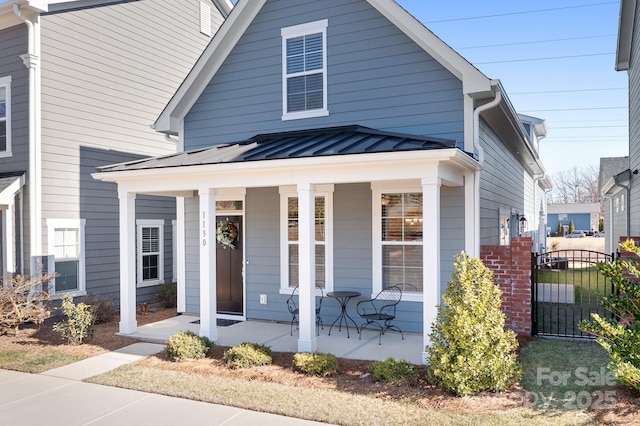 bungalow featuring covered porch