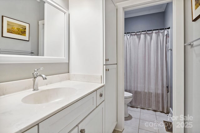 full bathroom featuring tile patterned flooring, vanity, shower / bath combo, and toilet