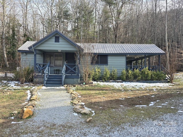 view of front of house featuring a porch