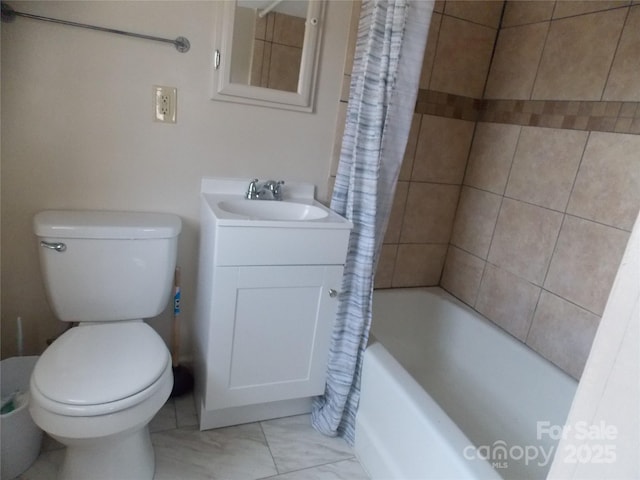 full bathroom featuring shower / bath combination with curtain, vanity, and toilet