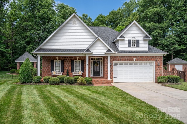 view of front of home with covered porch and a front lawn