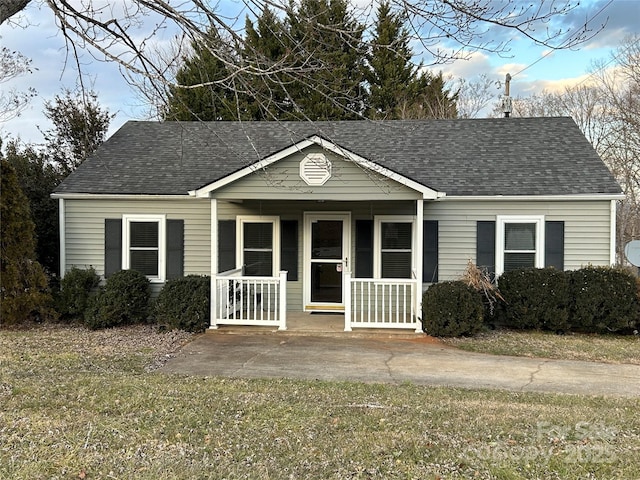 view of front of house featuring a porch