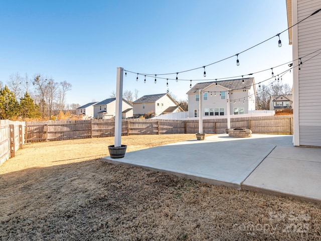 view of yard with a patio area