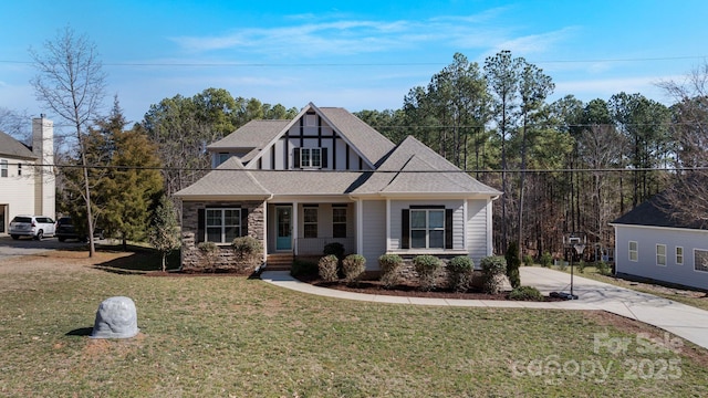 view of front of house with a front yard