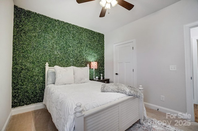 bedroom with ceiling fan