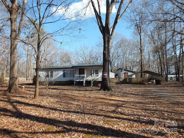 view of front facade featuring covered porch