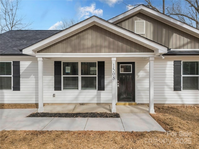 view of front of home featuring covered porch