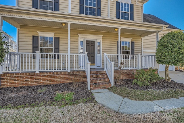 view of front facade featuring a porch