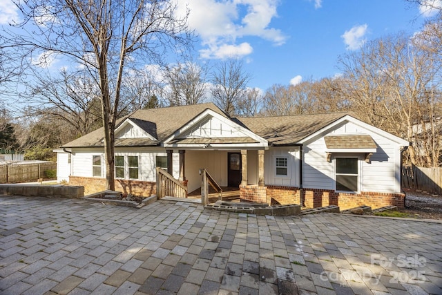 view of front of house