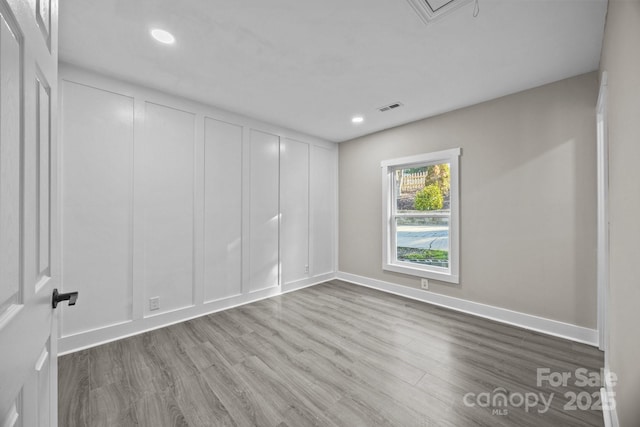 empty room featuring light hardwood / wood-style floors