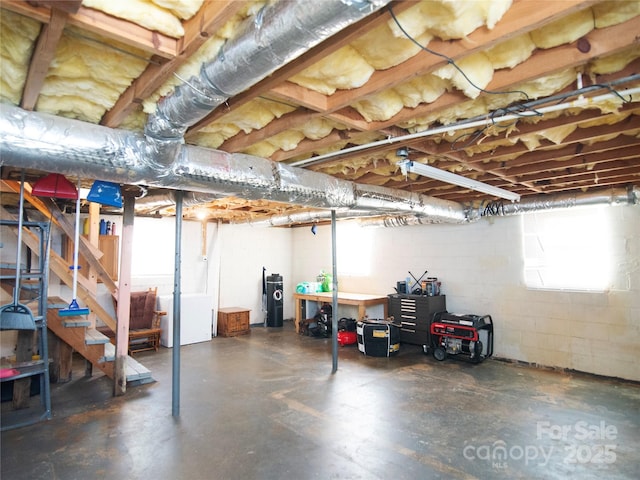 basement featuring washer / dryer