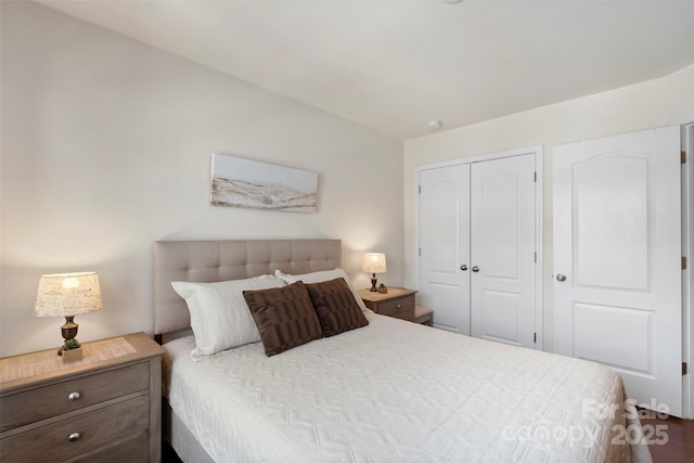 bedroom featuring a closet