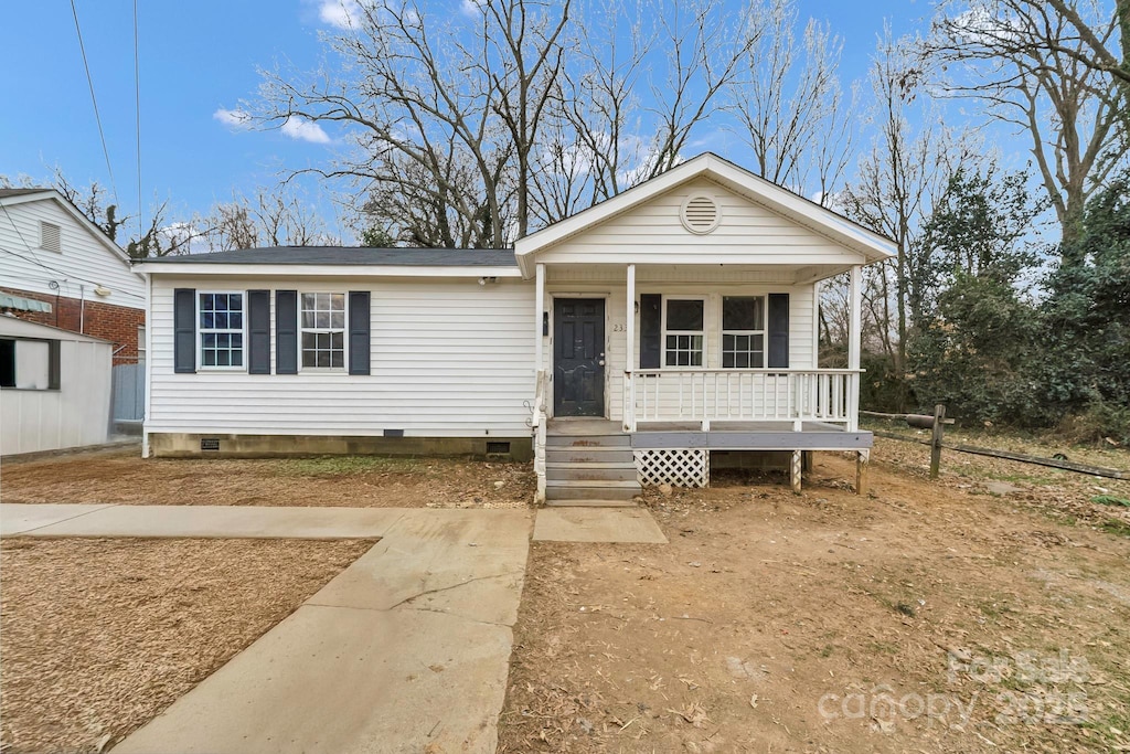 view of front of property with a porch