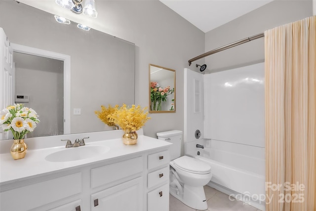 full bathroom featuring toilet, vanity, and bathtub / shower combination