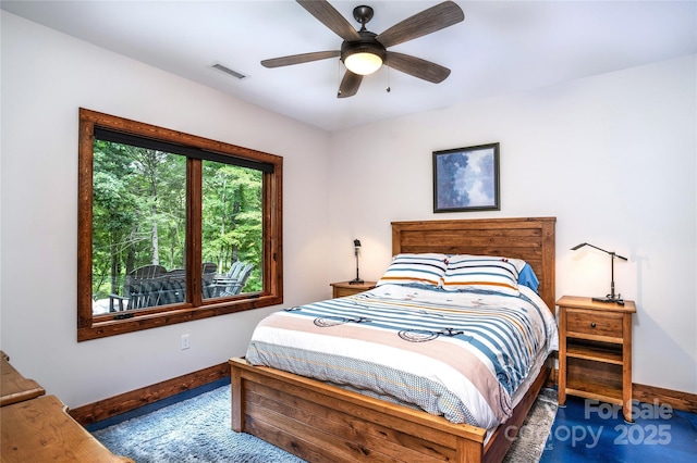 bedroom with ceiling fan