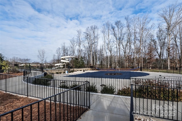 view of swimming pool