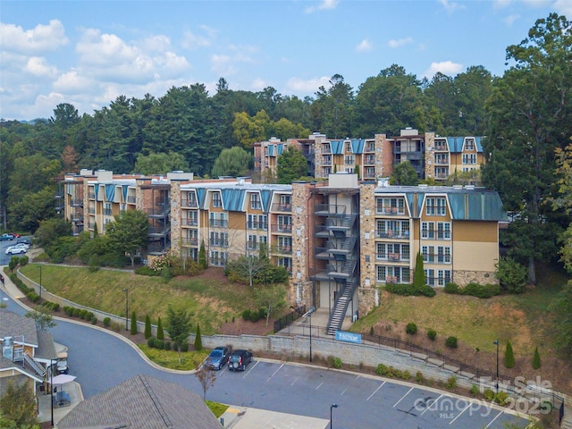 330 Bowling Park Rd, Asheville, NC 28803 - view of building exterior