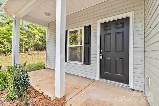 view of property entrance