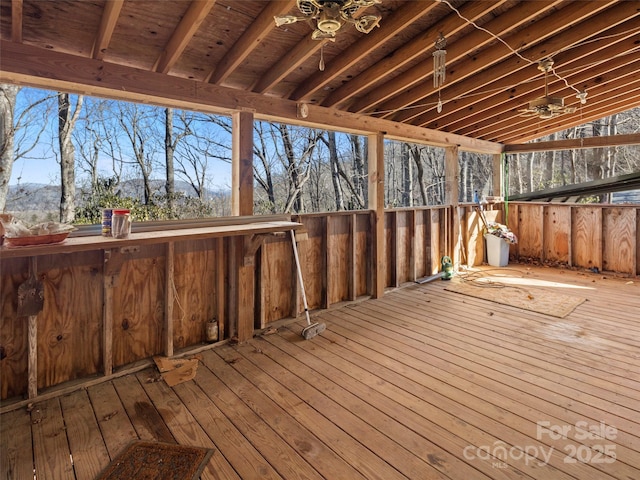 deck featuring ceiling fan