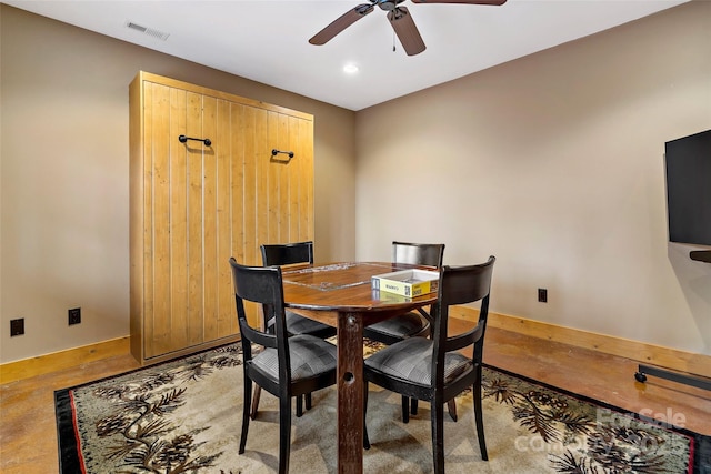 dining space featuring ceiling fan, recessed lighting, visible vents, and baseboards