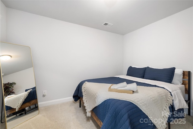 bedroom featuring carpet floors