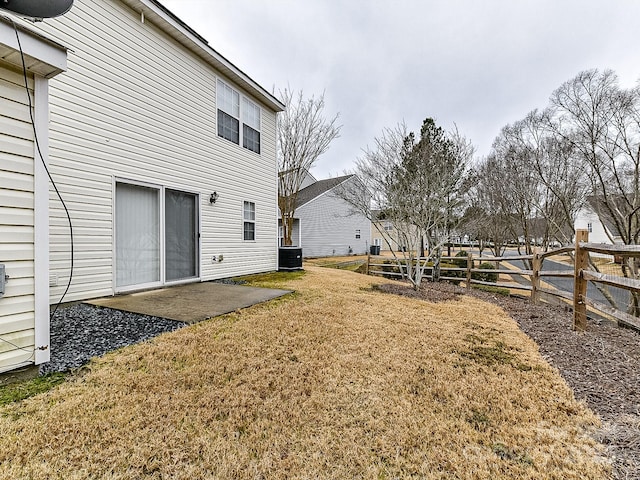 view of yard featuring central AC