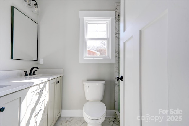 604 E Ridge St, Kings Mountain, NC 28086 - full bath featuring marble finish floor, baseboards, toilet, and vanity
