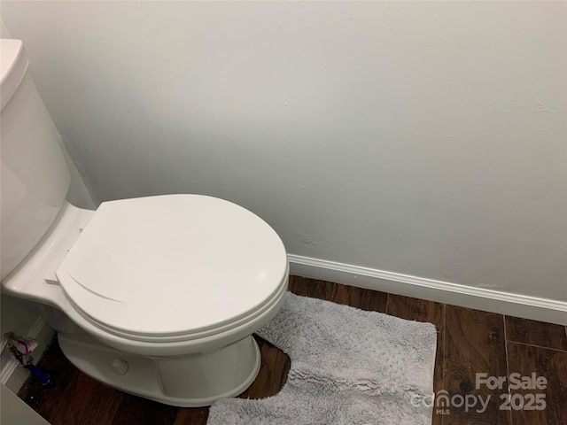 bathroom featuring toilet