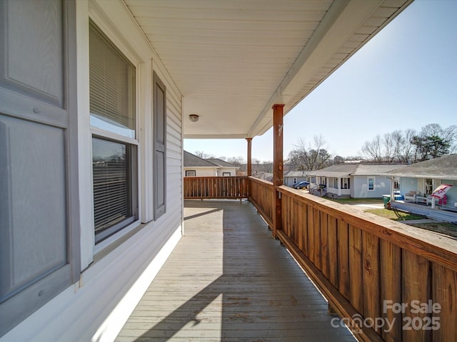 balcony featuring covered porch