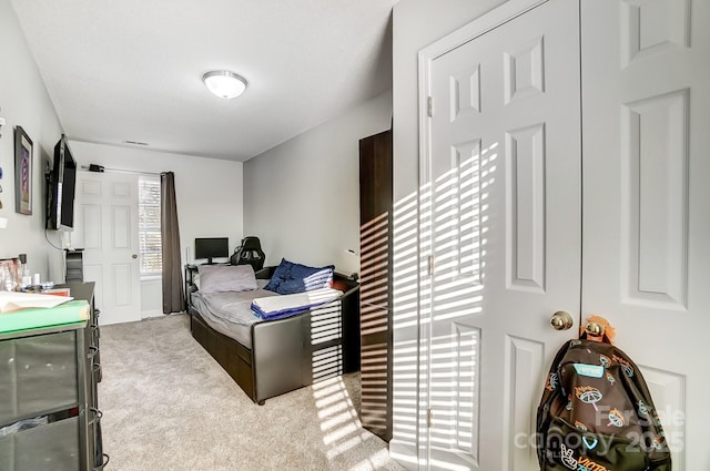 bedroom featuring carpet floors