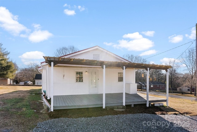 view of front of house with a porch