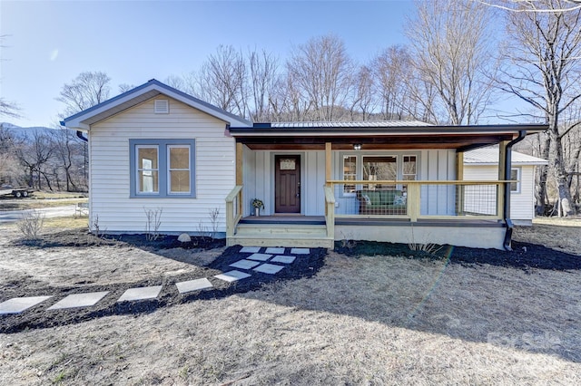 view of front of home featuring a porch