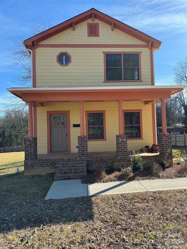 view of front of property featuring a porch