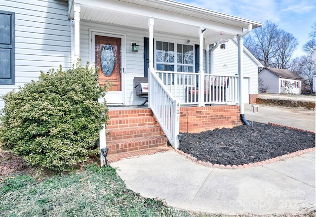 view of front of property with a porch