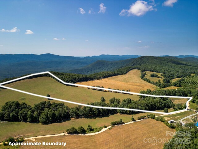 0000 Summer Rd, Hendersonville, NC 28792