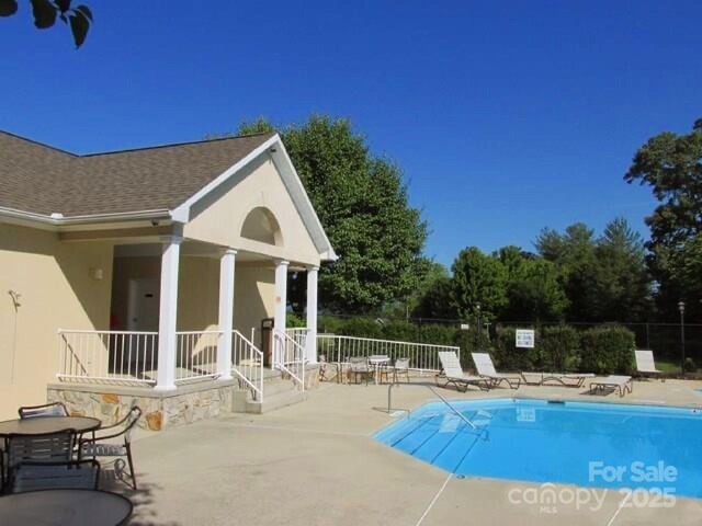 4617 Harbor View Ter, Morganton, NC 28655 - community pool with a patio