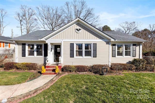 view of front of house with a front yard