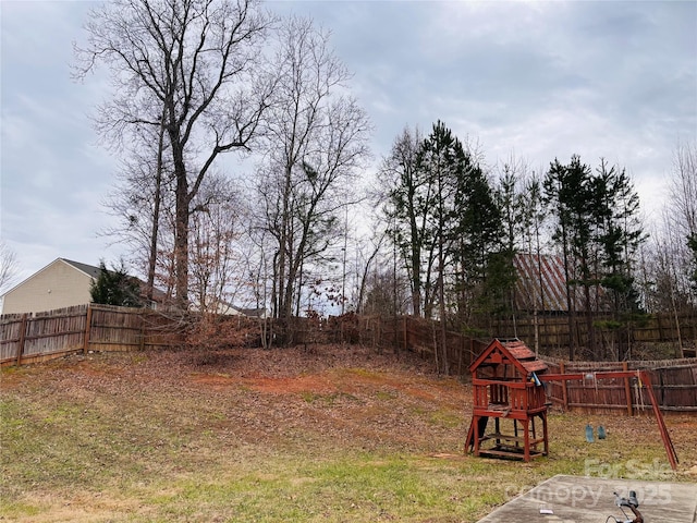 view of yard featuring a playground